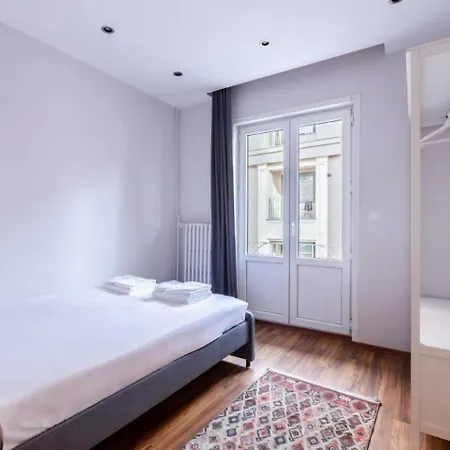 Spacious Modern 4-bed2bath Oasis! #370 Apartment Istanbul