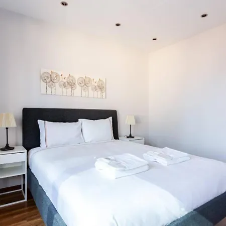 Spacious Modern 4-bed2bath Oasis! #370